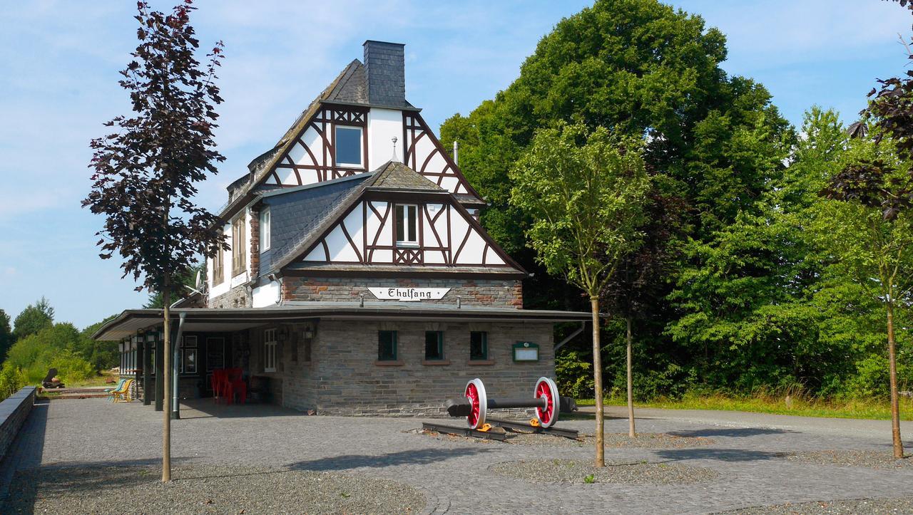 Bahnhof Thalfang Hotell Eksteriør bilde